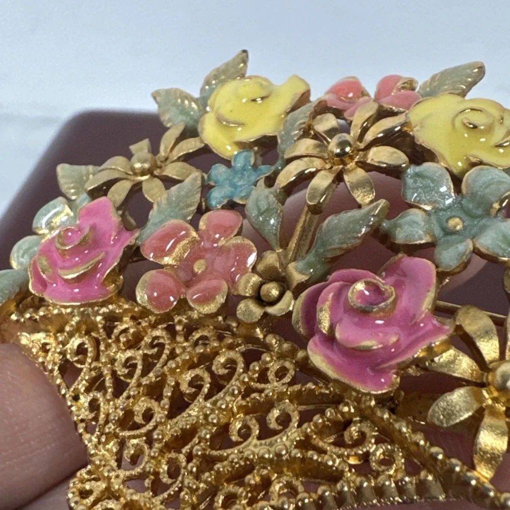 VINTAGE M Jent Brooch Pin flower basket enameled pastel flowers gold tone basket